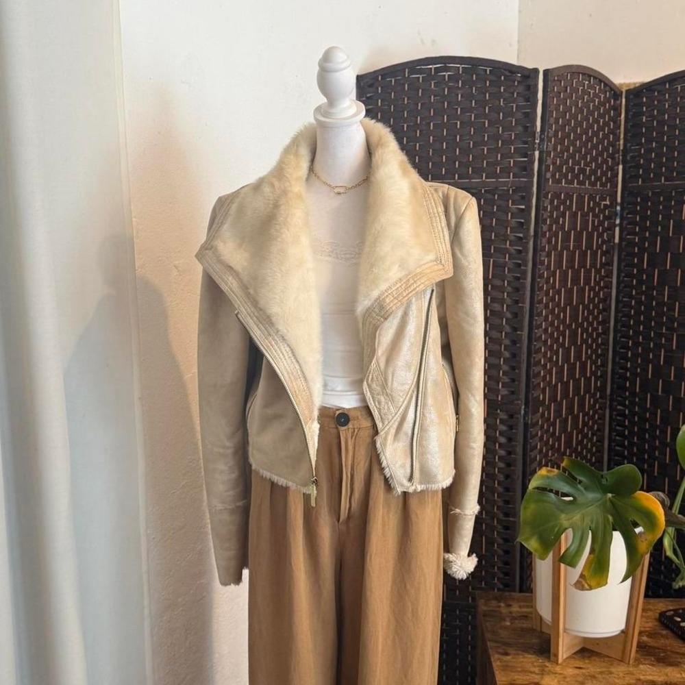 Sean John Cream and Tan Jacket Faux Fur Collar Size Large Women's Western Flair